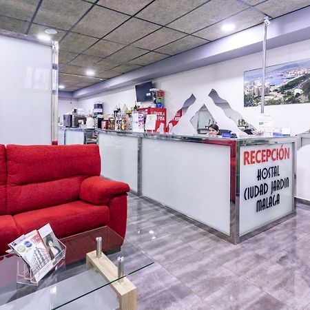 Hostal Ciudad Jardin Малага Екстериор снимка