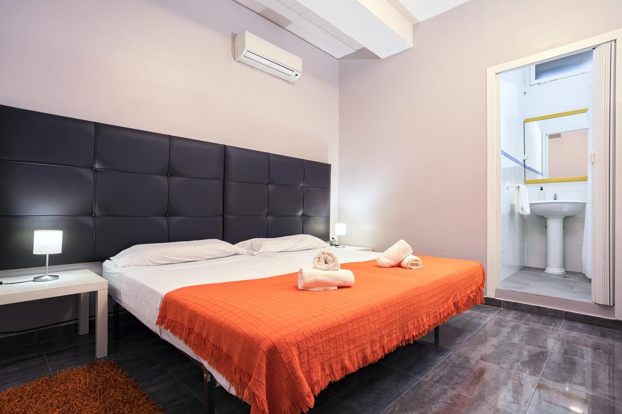 Hostal Ciudad Jardin Малага Екстериор снимка