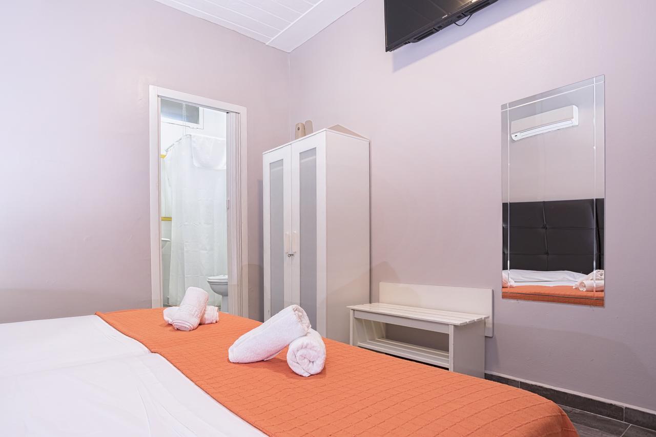 Hostal Ciudad Jardin Малага Екстериор снимка