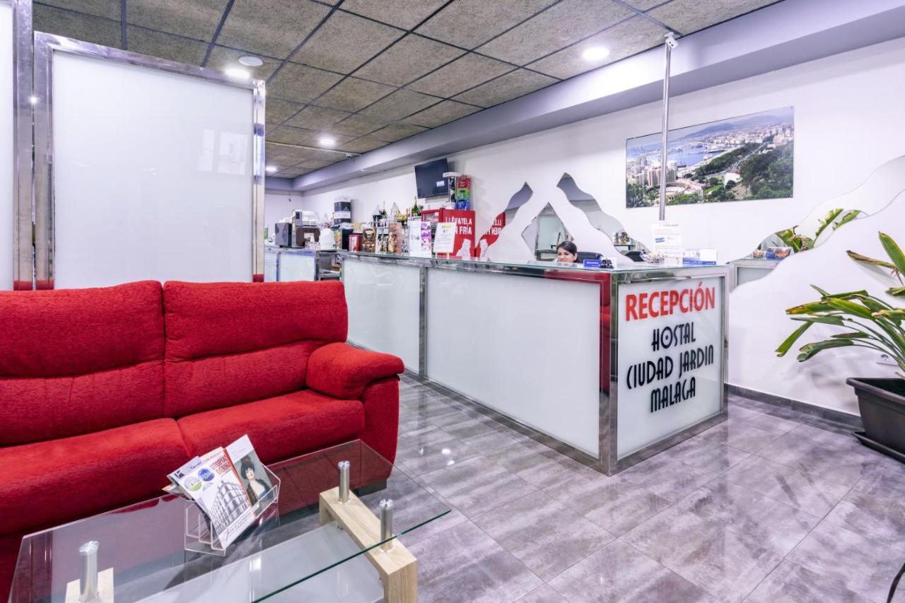 Hostal Ciudad Jardin Малага Екстериор снимка