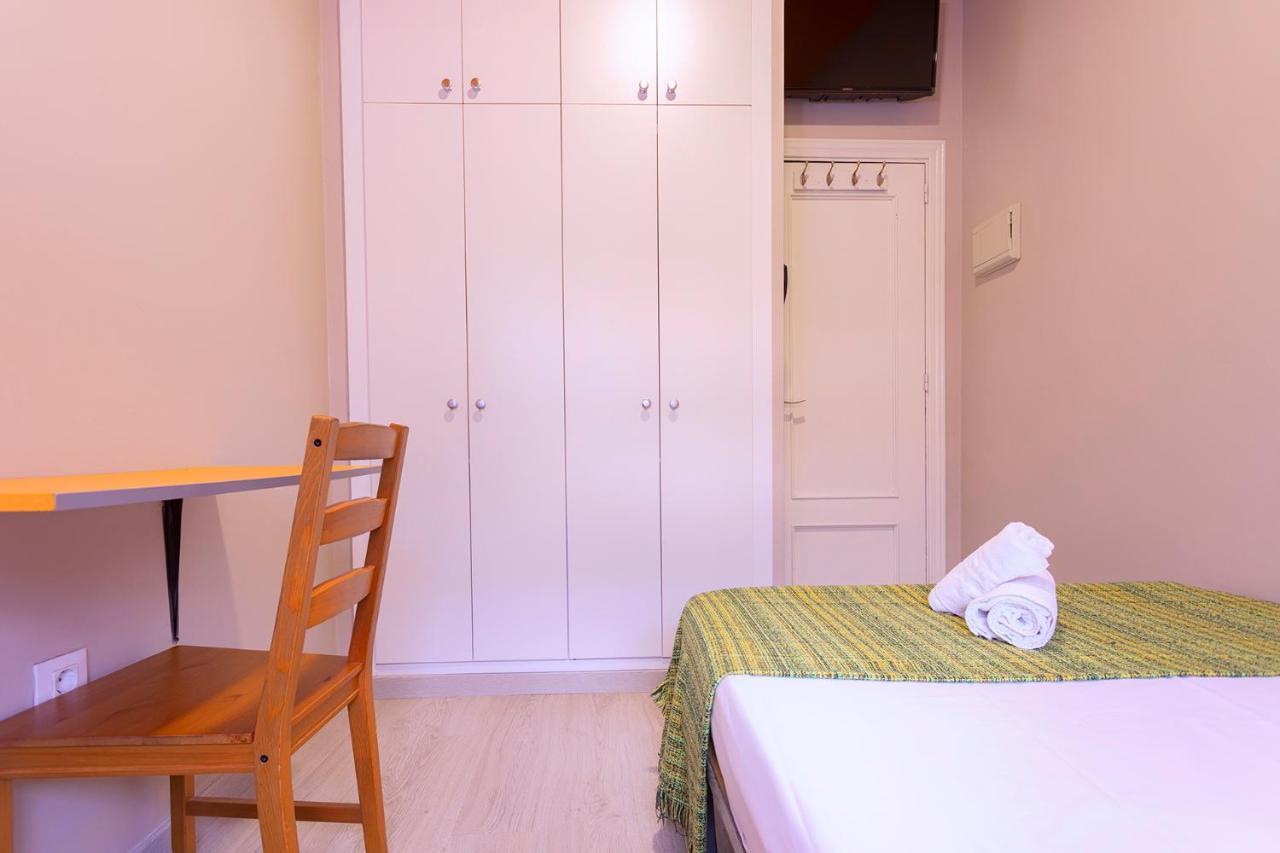 Hostal Ciudad Jardin Малага Екстериор снимка