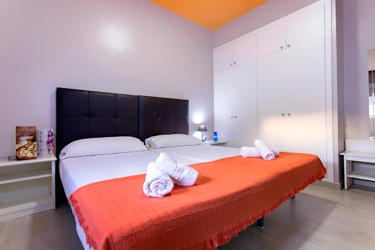 Hostal Ciudad Jardin Малага Екстериор снимка