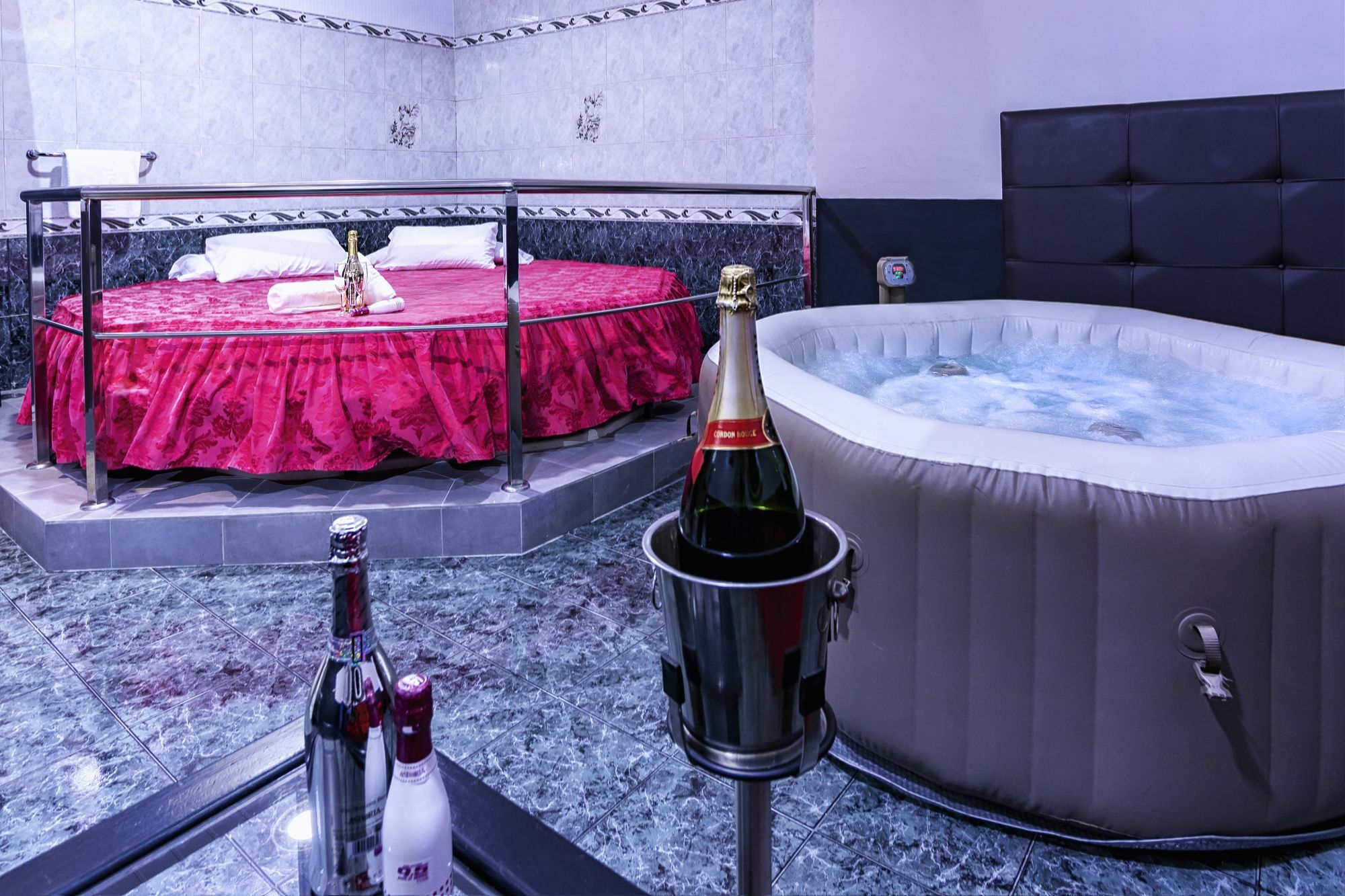 Hostal Ciudad Jardin Малага Екстериор снимка